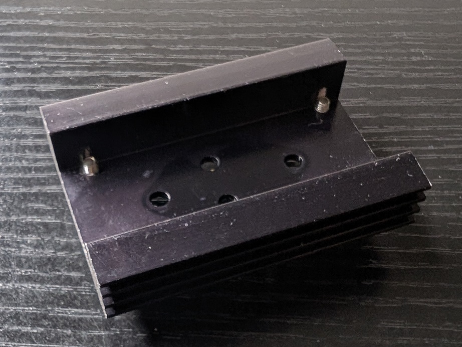 押し出しアルミヒートシンク 放熱器 トランジスタ用 中古 美品拍卖