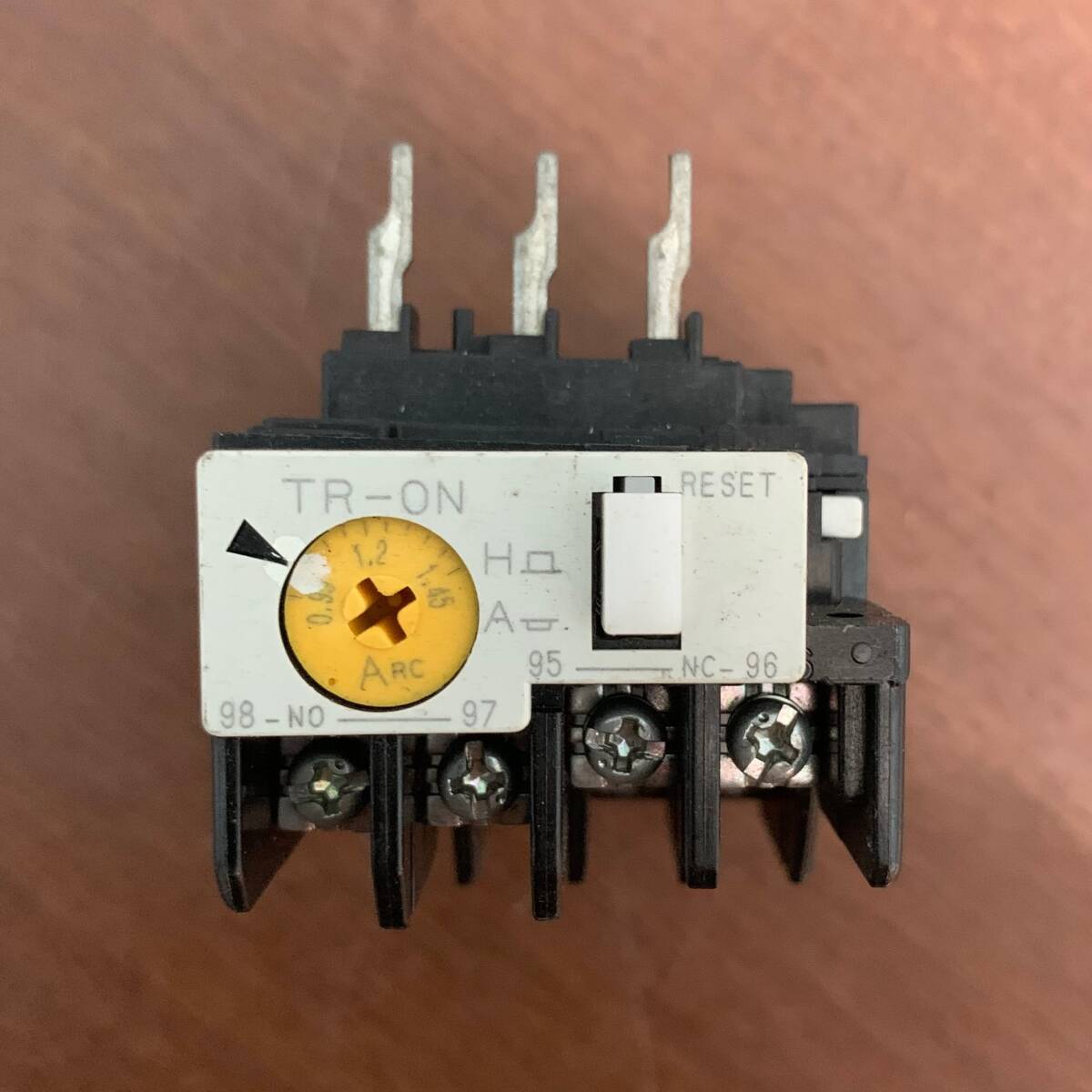 Δ5 富士電機  TR-0N TR13N 電磁開閉器  30331H32拍卖
