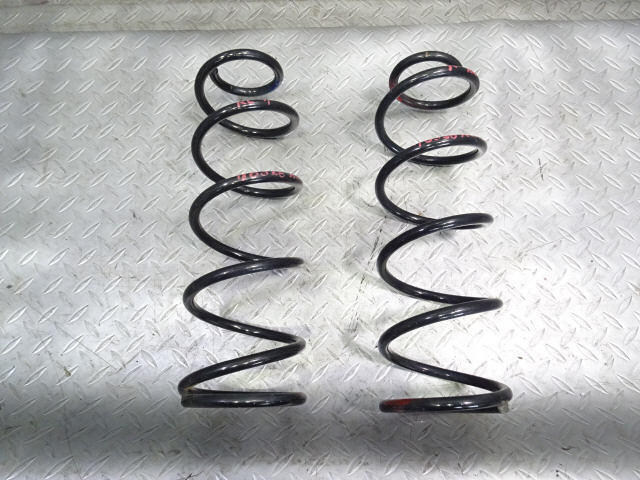 ライズ 5BA-A200A リアスプリングセット 48231-B1340 Z 76971km ロッキー 1kurudepa拍卖