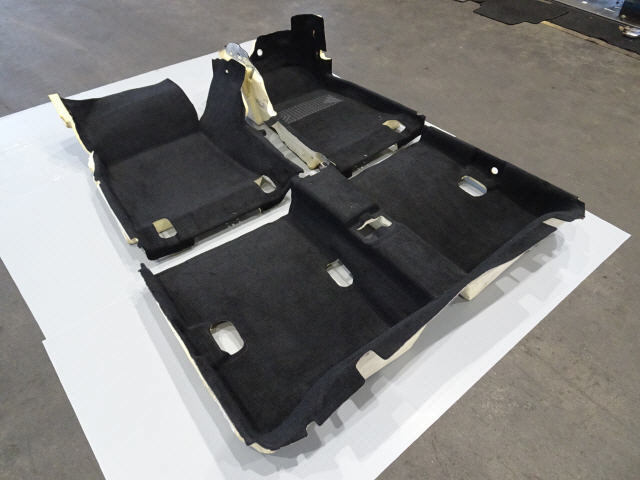 ベンツ Aクラス 3DA-177112 フロアカーペット 前期 A200d 美品 1kurudepa拍卖