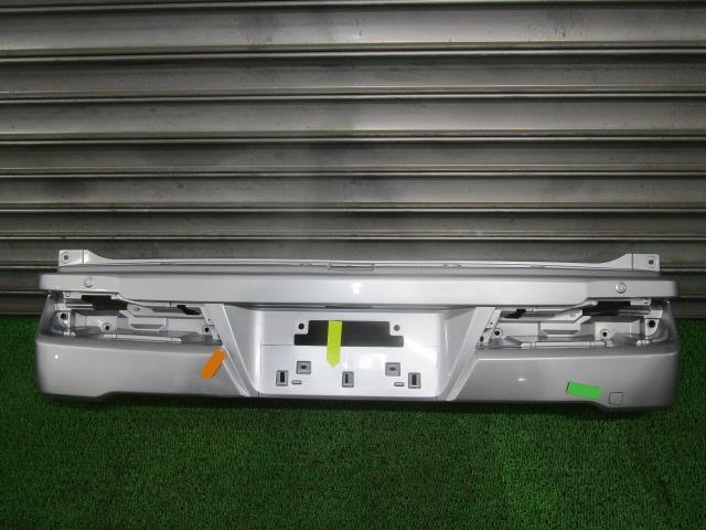 ハイゼット EBD-S331V リアバンパー 52159-B5110-B0 52159-B5090 S28 ブライトシルバーメタリック /42595拍卖