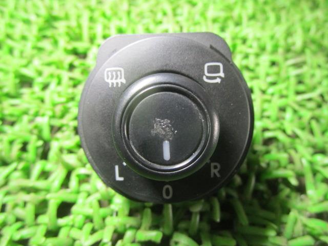 VW ポロ 6RC DBA-6RCJZ ドアミラースイッチ 6C2959565A /42678拍卖