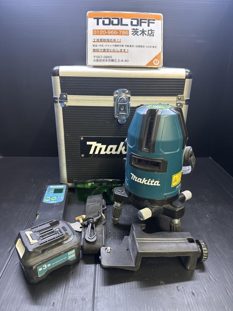 015●ジャンク品●makita マキタ 充電式屋内屋外兼用レーザー墨出し器 SK40GD ※未校正の為ジャンク扱い拍卖