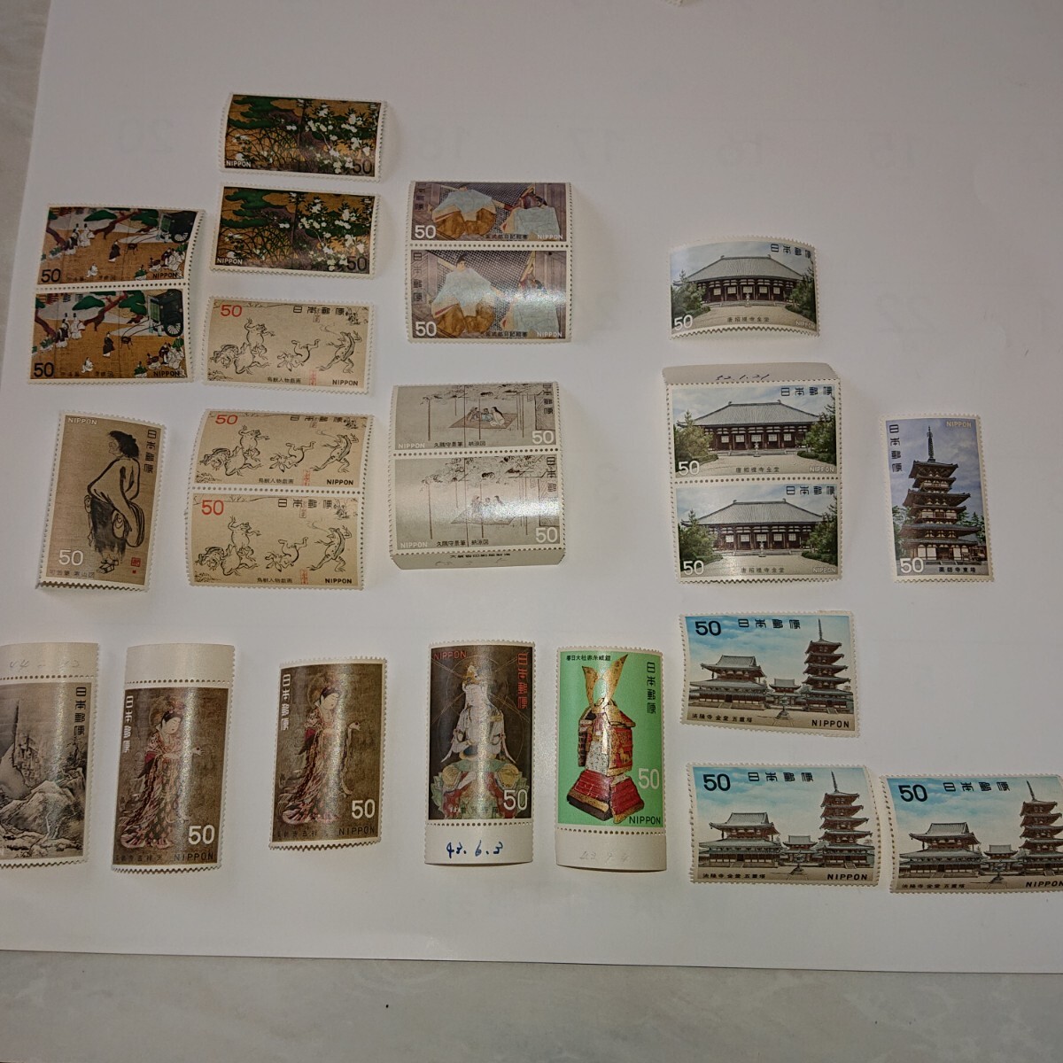 未使用 日本 切手 第1次 法隆寺金堂五重塔 薬師寺吉祥天 普賢菩薩 春日大社赤糸威鎧檜 第2次 国宝 シリーズ 50円切手 13種類 24枚 拍卖