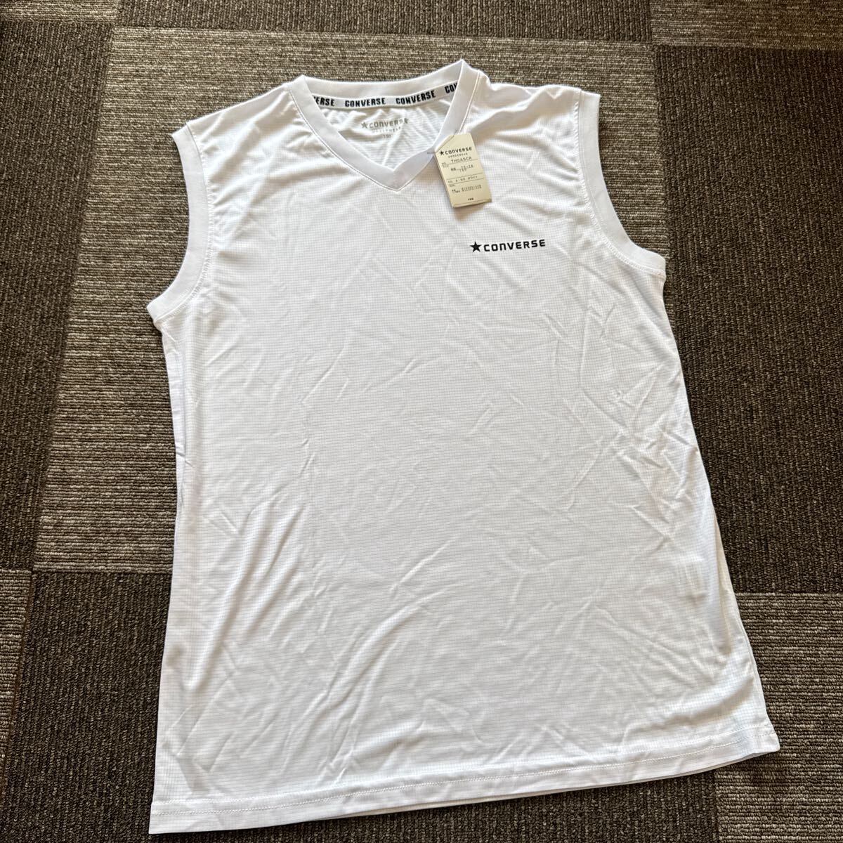 【82】コンバース ランニングシャツ 150㎝ 白 converse タンクトップ ホワイト ノースリーブ ノースリーブシャツ インナー拍卖