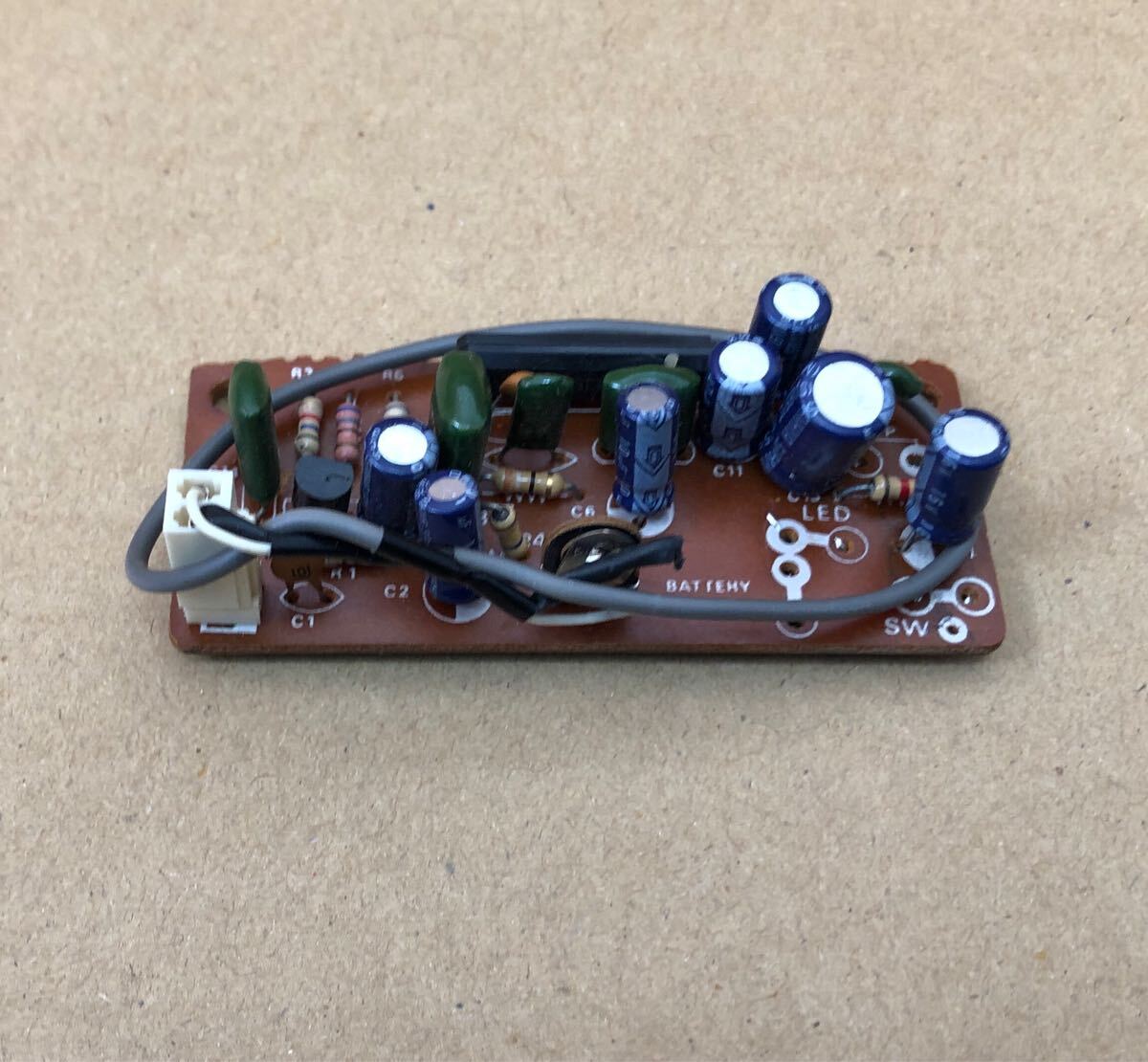 送料込み!◆FERNANDESフェルナンデス ZO-3ゾーサン用アンプ基板◆ ※動作品※ ぞーさん アンプ内蔵#62拍卖