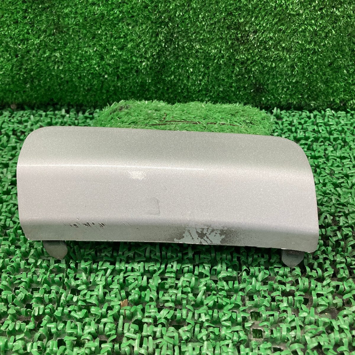 ♪♪アルト EⅡ HA24S 牽引フックカバー カラー Z2S シルバー系 71712-72J0(W2616)♪♪拍卖