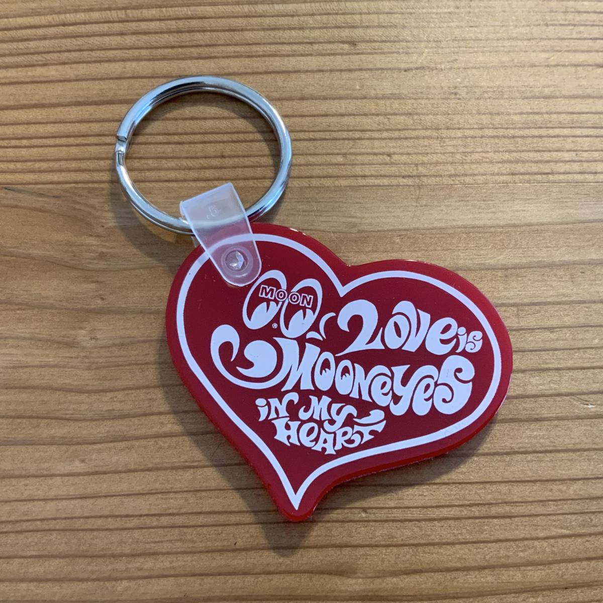 mooneyes 85円発送可 ラバー キーリング heart ハート 赤 レッド ムーンアイズ キーホルダー バイク 車 の鍵に love ソフトラバー拍卖