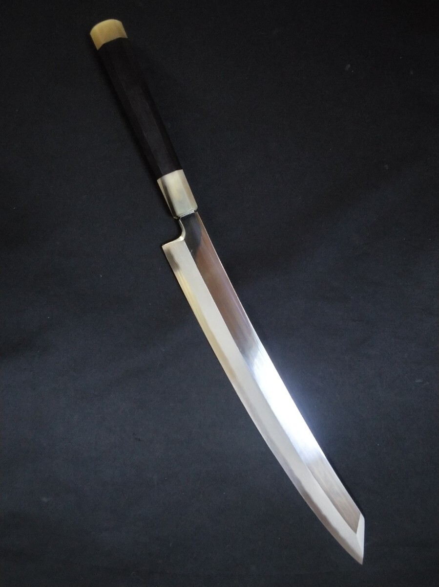 城山刃物製作所(堺業務用刃物メーカー直売)尺一切付け柳刃 銀三鋼ダマスカス16層打ち 両鏡面 黒檀上下白水牛柄 拍卖