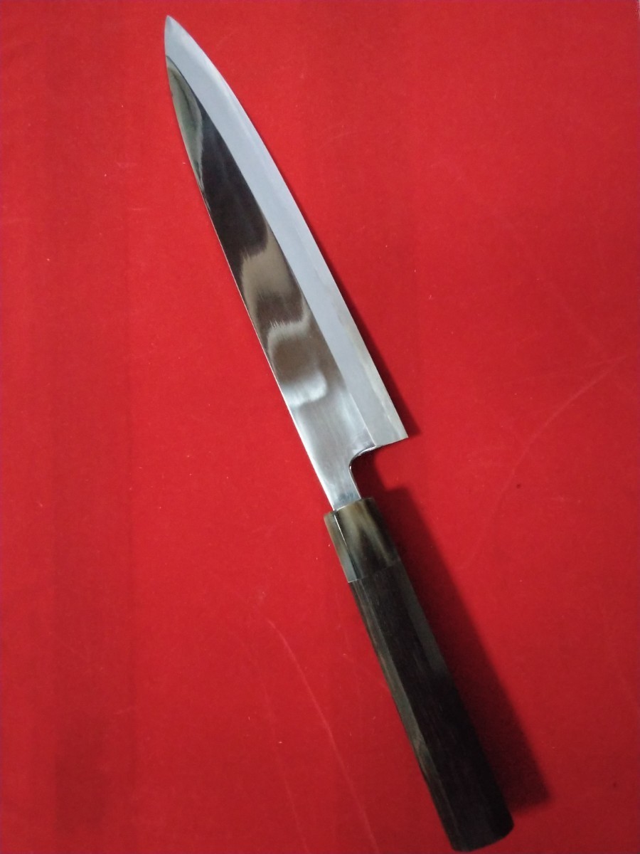 城山刃物製作所(堺業務用刃物メーカー直売)八寸 身卸し出刃 青二鋼 片鏡面 黒檀八角水牛柄 拍卖