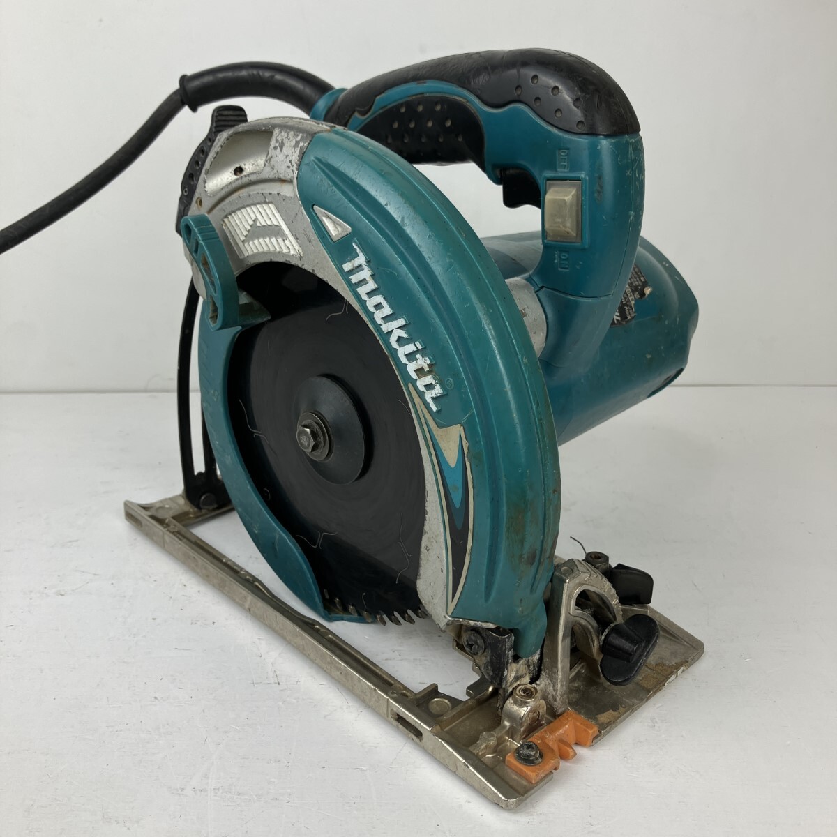ЗЗ MAKITA マキタ 100v 165mm 丸のこ 5637BA ブルー 傷や汚れあり拍卖