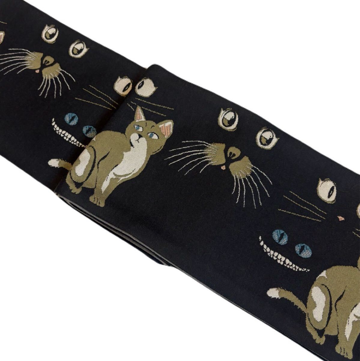 【新品未使用】おりびと正絹半幅帯 猫 目玉 ひげ 個性的 可愛い 長尺拍卖