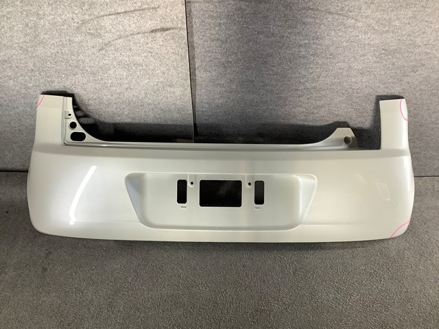 A2144-イ中 ムーヴ L175S リアバンパー パール系 52159-B2280 ☆拍卖