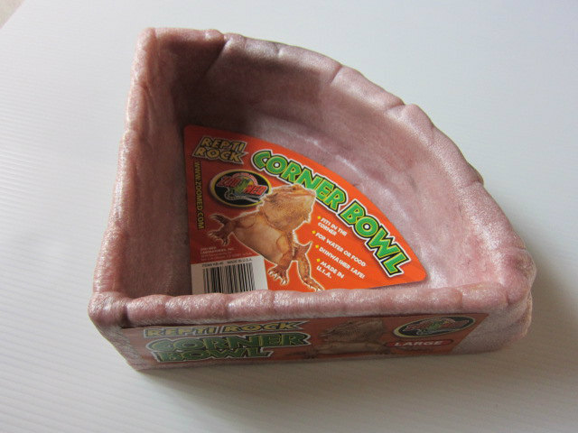 コーナーボウル L KB-40 ZOOMED(ズーメッド) 爬虫類 両生類 エサ皿 水入れ 食器 カメ トカゲ ヘビ カエル 樹脂製拍卖