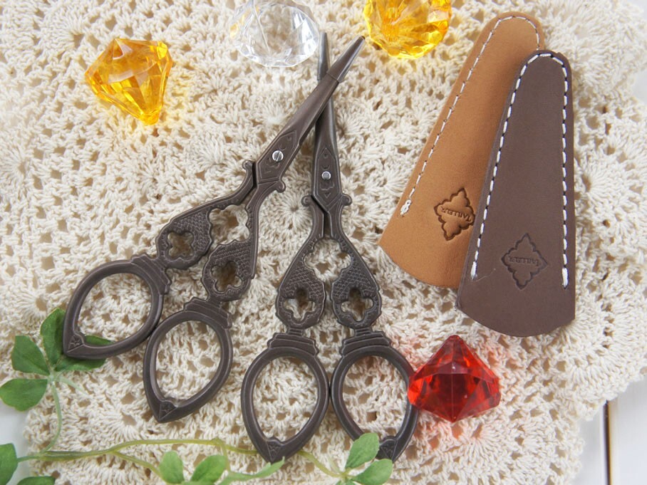 お得セット 2個セット デザインシザーケース付はさみセット アンティーク調 お洒落鋏拍卖