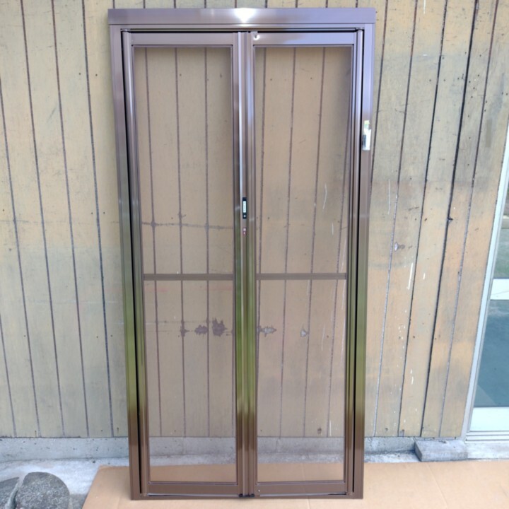 【引取限定】 YKK 玄関 引戸用 中折網戸 NHMK-08174 ブラウン YB ■ NHM型 スライドロック式 中折れ網戸 DIY リフォーム YKKap拍卖