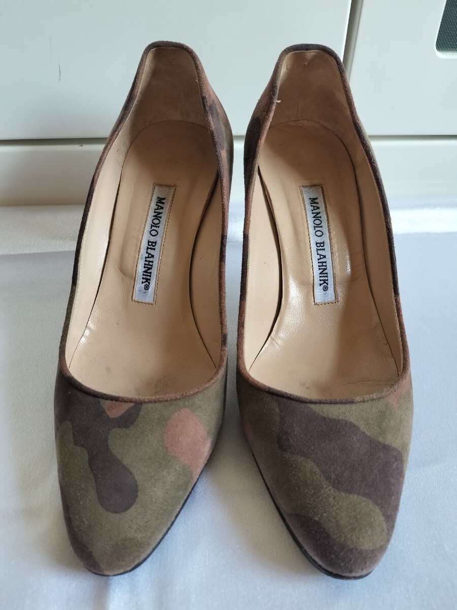 MANOLO BLAHNIK パンプス 迷彩柄サイズ35 (22.5cm) 中古拍卖
