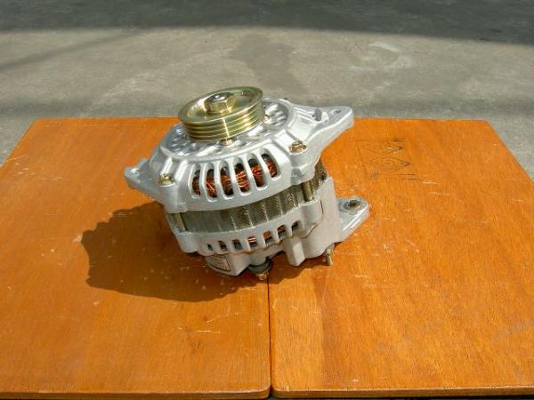 ギャラン、エテルナ、ミラージュ、ランサー用オルタネーター(ダイナモ)リビルト品 A3T03392,A3T03393,MD133171,MD136839拍卖
