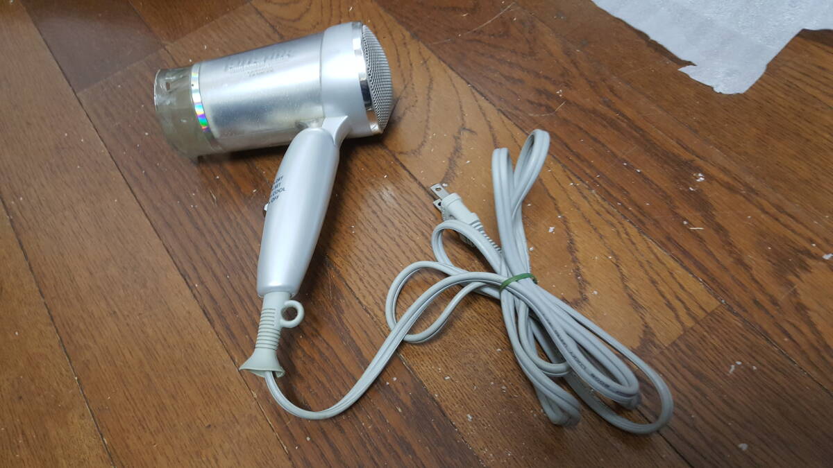 【家電】 日立 HITACHI マイナスイオンドライヤー HD-N1280 シルバー 動作確認済み拍卖