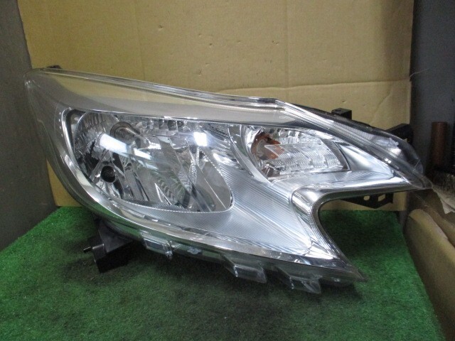 ノート E12 ヘッドランプ ヘッドライト 右側 26010-3VA5A拍卖