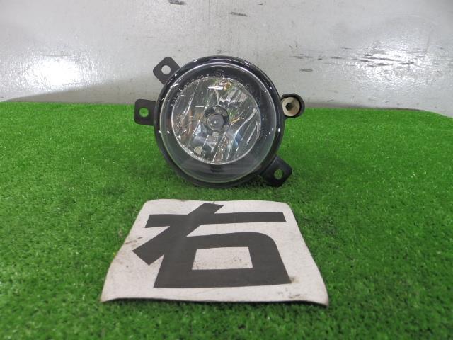 BMW X1 E84 18i ABA-VL18 右フォグランプ N46B20B 1N0010243-02 63172990020-03 250446拍卖