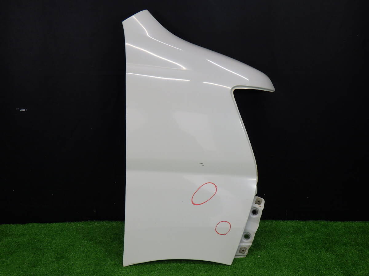 10B】【W20】【送料記載】 ハイゼット S321V 右フェンダー 53811-B5010 オフホワイト アトレー S330G S320V S331G 【503263】拍卖