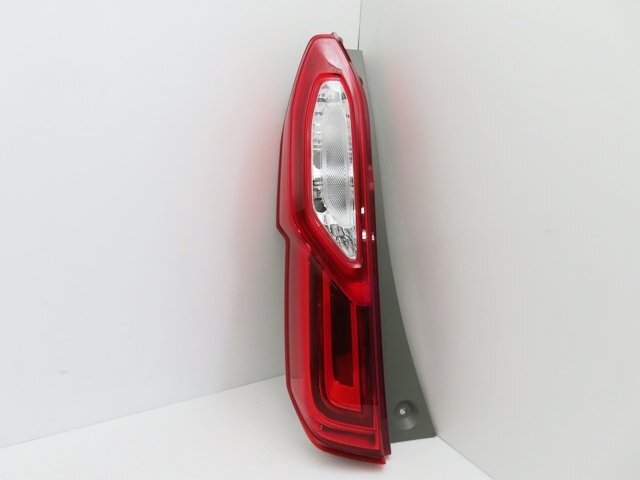 【即決有】 ホンダ N-BOX エヌボックス JF3 純正 左 テールランプ テールライト ICHIKOH D185 (n006023)拍卖