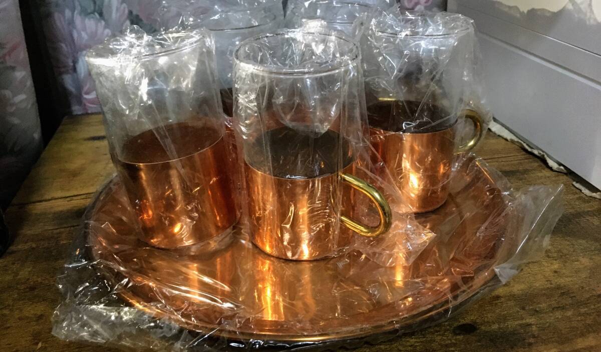 純喫茶風 銅ホルダー お盆 ガラスカップ 5個セット カップホルダー おしゃれ コップ ガラス ブロンズ 銅 喫茶店 喫茶 レトロ エルshop拍卖