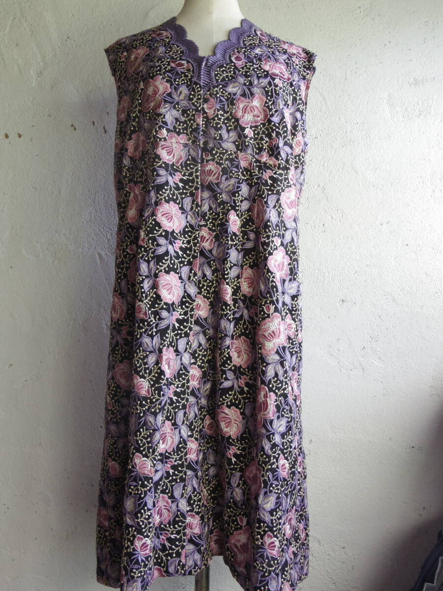 古着♪レトロVintageおしゃれモダン花柄刺繍豪華ワンピ♪昭和レトロワンピース70s60s70年代60年代昭和レトロビンテージクラシカルワンピ拍卖