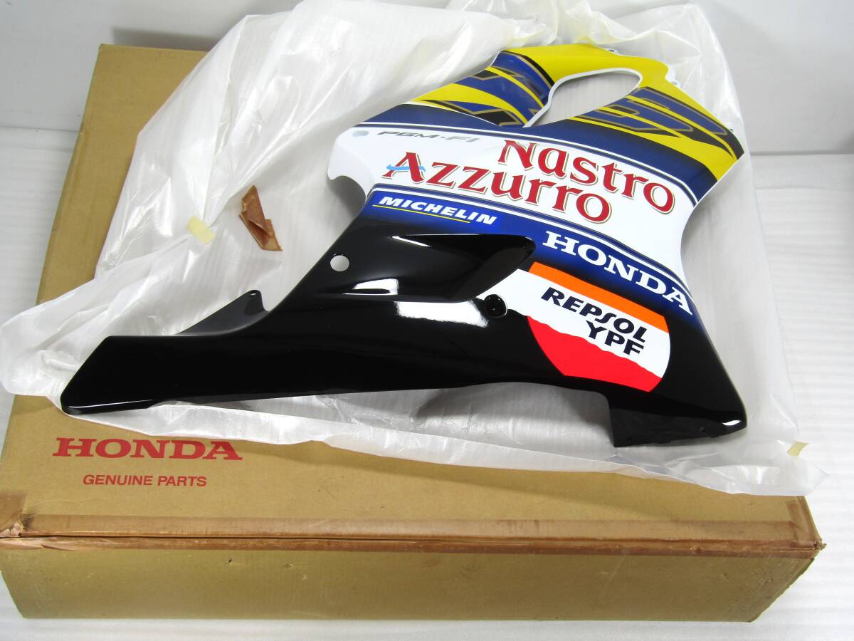 ●●●貴重/新品未使用!CBR600F4i PC35 ロッシカラーナストロアズーロ ホンダ純正品サイドカウル、右側!拍卖