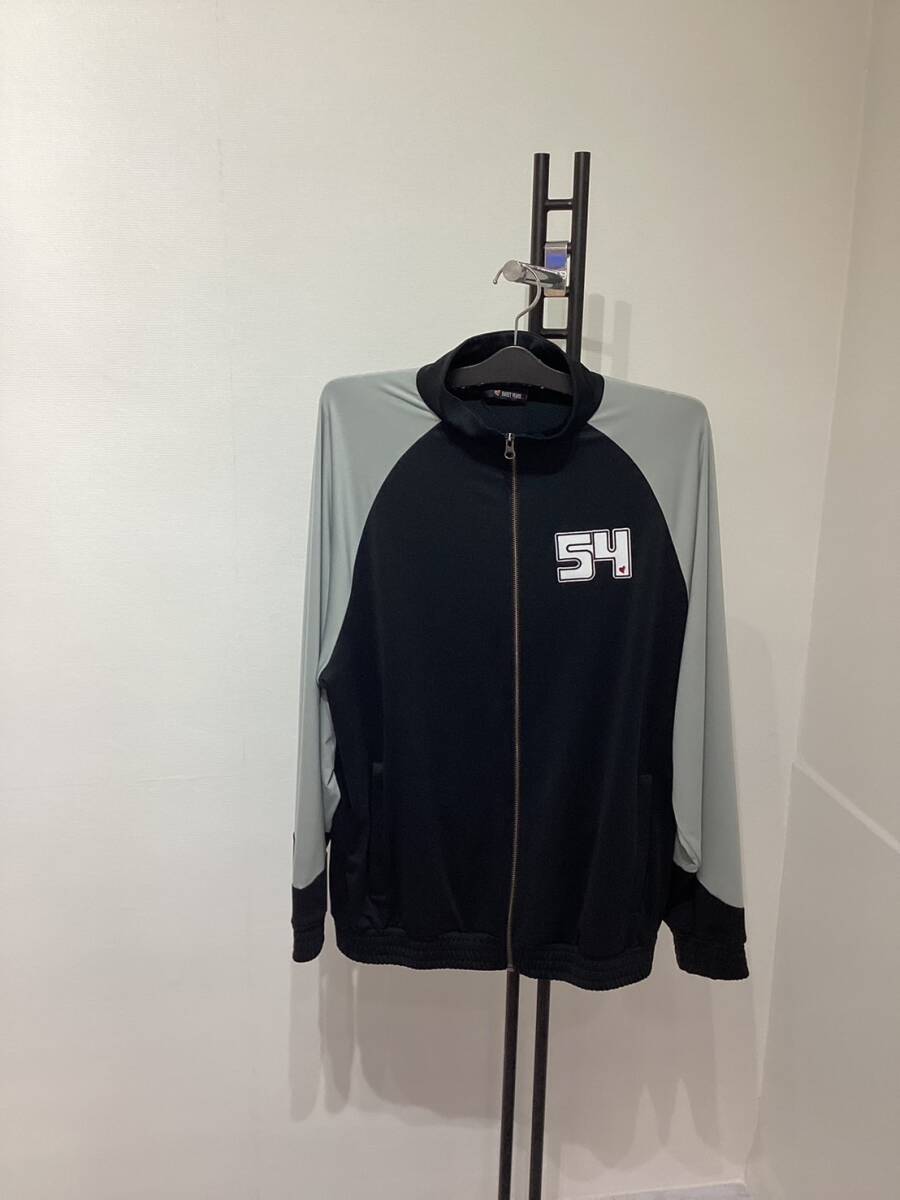 SY32 by SWEET YEARS(スウィートイヤーズ) カラーNERO×GRIGIO トラックジャケット サイズL 定価税込29700円→新品8000円ラスト価格!拍卖