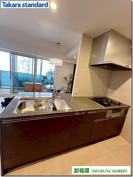 28641■タカラスタンダード 対面キッチン W2430 レンジフード コンロ 食洗機 高級人造大理石■展示品/取り外し品/未使用品/左S拍卖