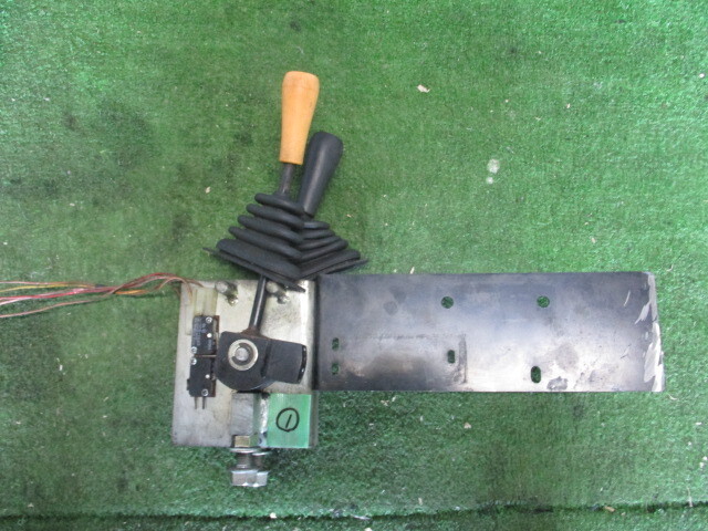 2連 切換えスイッチ ① マイクロスイッチ・ブラケット付き V-105-1C25拍卖