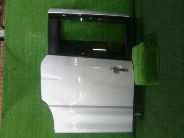 セレナ DBA-FC26 FNC26 C26 右後ろ 右リア スライド ドアASSY ハイウェイスター MR20DD K23 銀 シルバー H210M-1VFMB拍卖