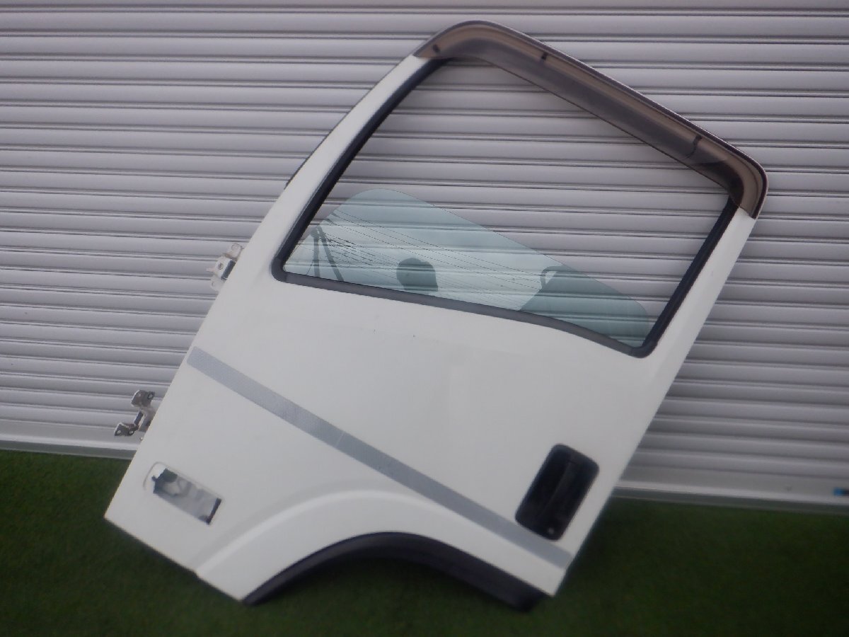 いすゞ純正 ISUZU NPR85 NLR85 NJR85 80系 エルフ フロント ドア 左側 助手席 ガラス バイザー付 法人宛/個人宅発送可 m-25-4-84拍卖