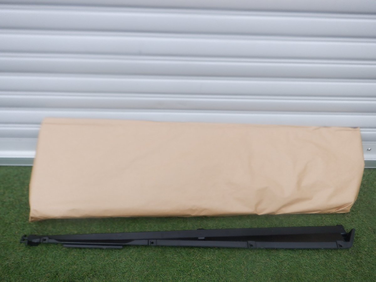 未使用 MODELLISTA モデリスタ AXUH80 AXUH85 MXUA80 MXUA85 80 ハリアー ドアパネル プロテクター フロント 右側 76913-750R2 パール白089拍卖