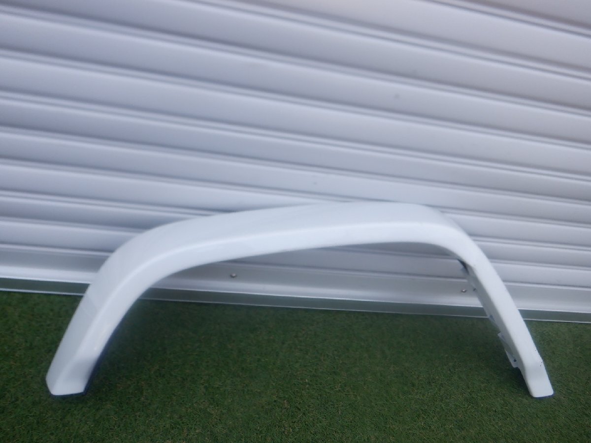 ベンツ純正 W463 Gクラス ゲレンデ フェンダー モール トリム ホワイト A4638805803 m-25-4-325拍卖