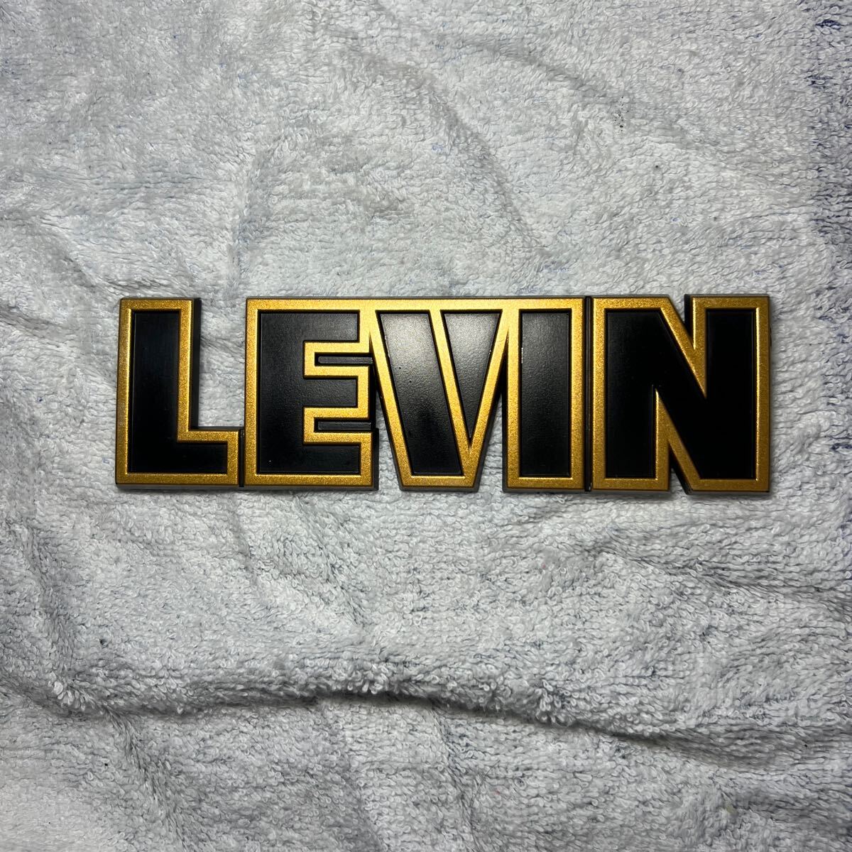 ② AE70 KE70 TE71 COROLLA LEVIN リヤ エンブレム 70カローラ レビン拍卖