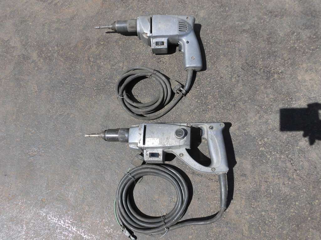 埼玉川越発★811 781スクリュー ドライバ 6700 6701 2本セット 100V 中古 売切★拍卖