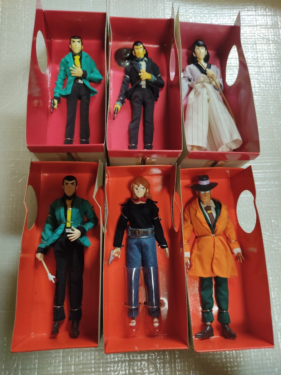 ワイルドウイリーのボディにちょうどいいサイズのルパン3世フィギュア6体セット拍卖