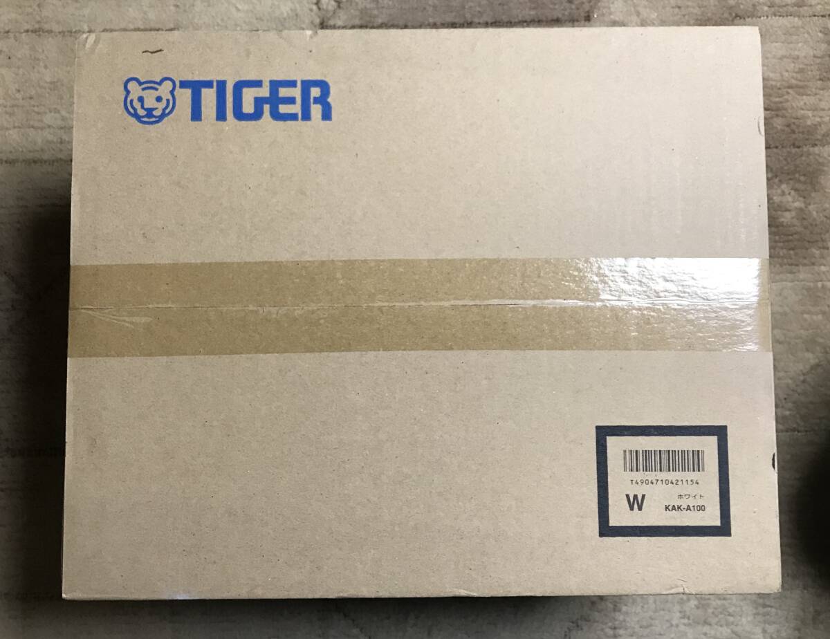 タイガー Tiger オーブントースター kak-a100 ホワイト 新品未使用拍卖
