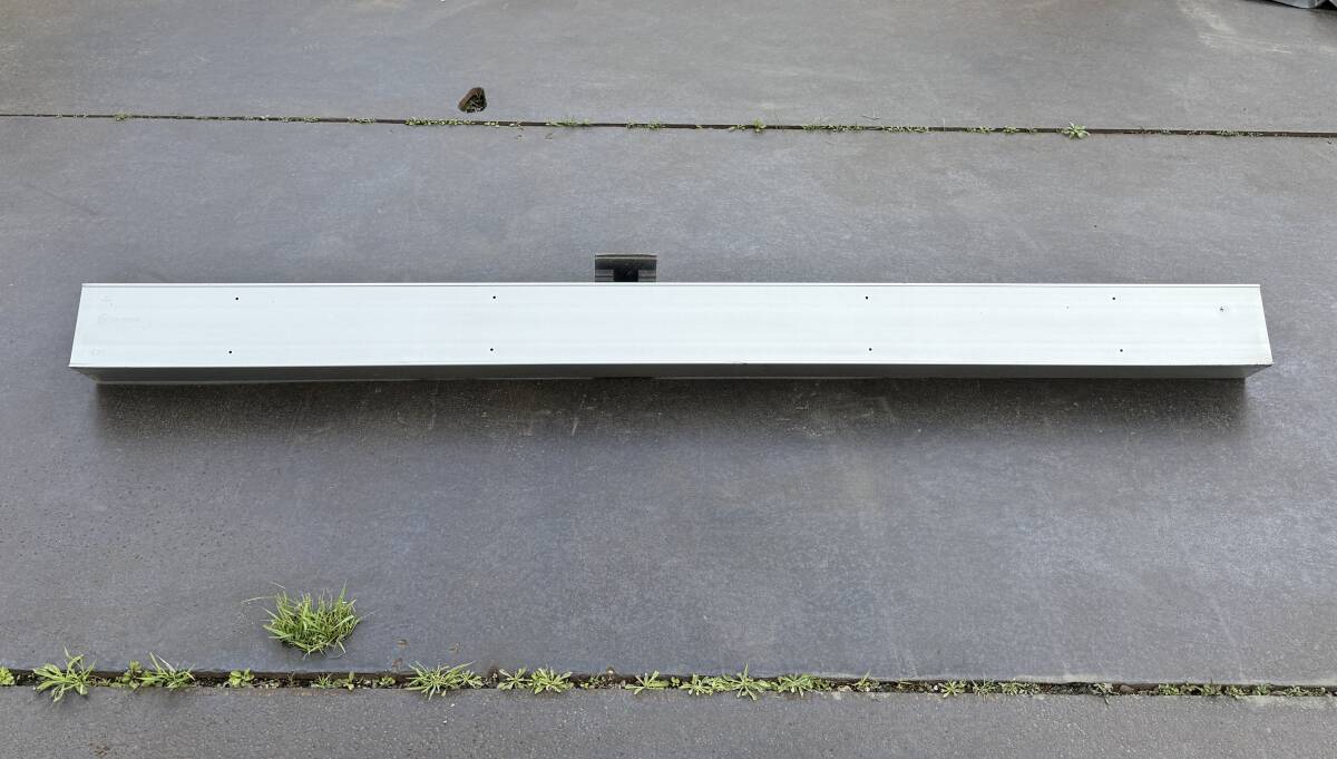 リアバンパー★209CM★E2Y★本体のみ★アルミ製★追突防止★即決★ほE282N5拍卖