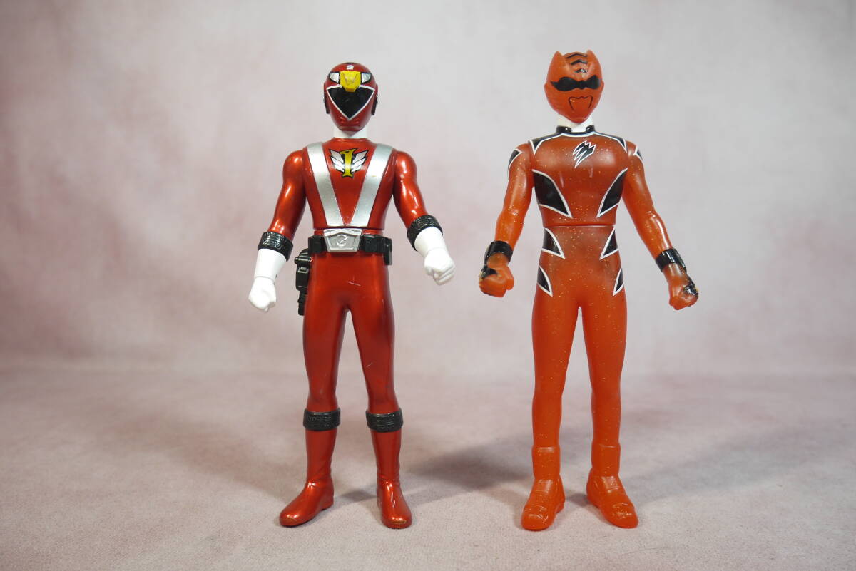 スーパー戦隊 ゲキレッド+ゴーオンレッド 限定ソフビ バンダイ 全高17センチ 拍卖