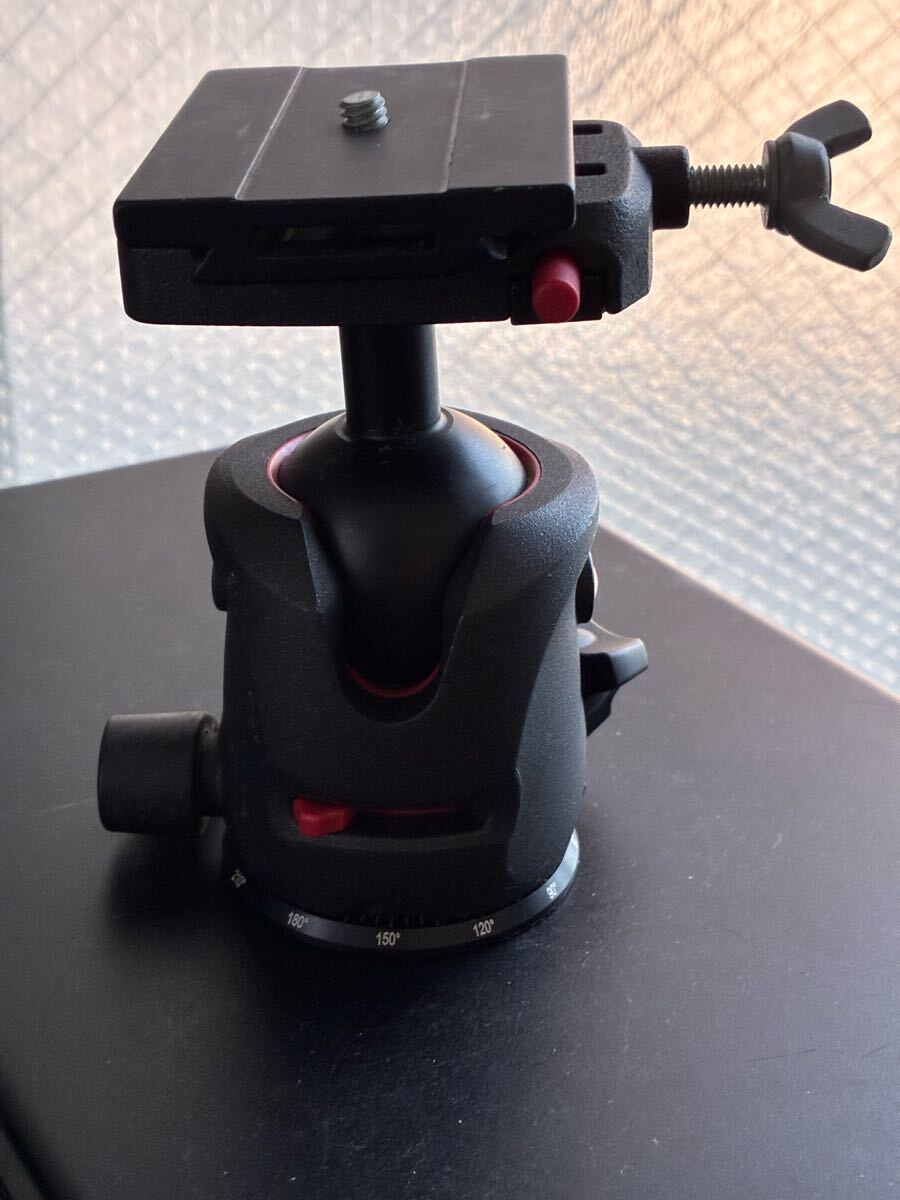 マンフロット Manfrotto 自由雲台 マグネシウムボール雲台Q6付き MH054M0-Q6 中判拍卖