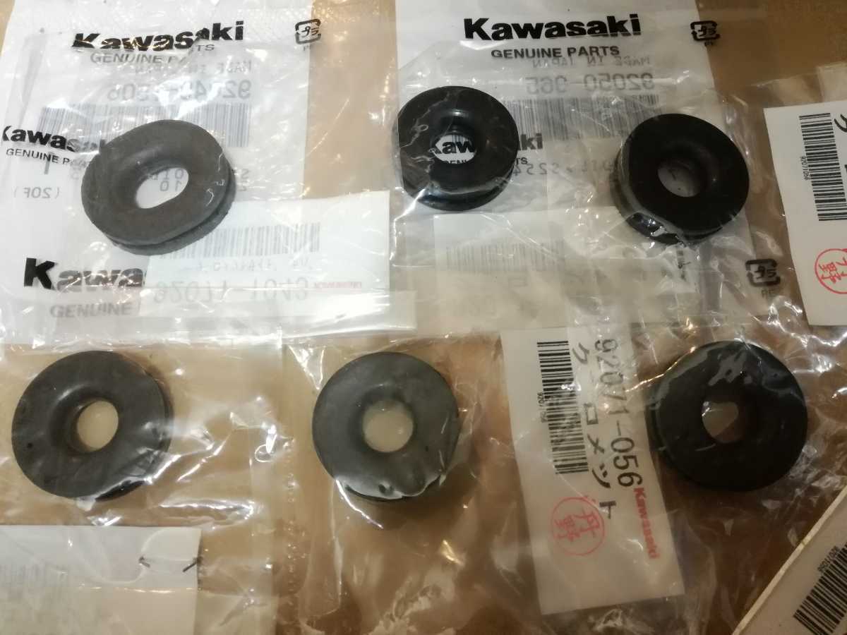 PAYPAYZEPHYR 400 ゼフアー400 ゼファー400 χ 新品 サイドカバー ゴム グロメット KAWASAKI 純正 新品 6個 ゼファー550拍卖