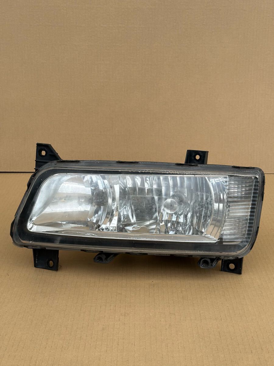 Sa-30 三菱 ふそう スーパーグレート ヘッドライト 左 助席側 KOITO 100-87909 点灯確認済み HCHR-621拍卖