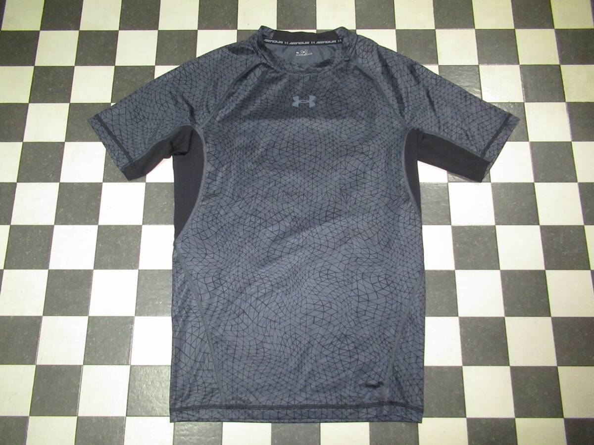 ★アンダーアーマー★良品 XL UA HEATGEAR ARMOUR SS NOVELTY グレー 半袖拍卖