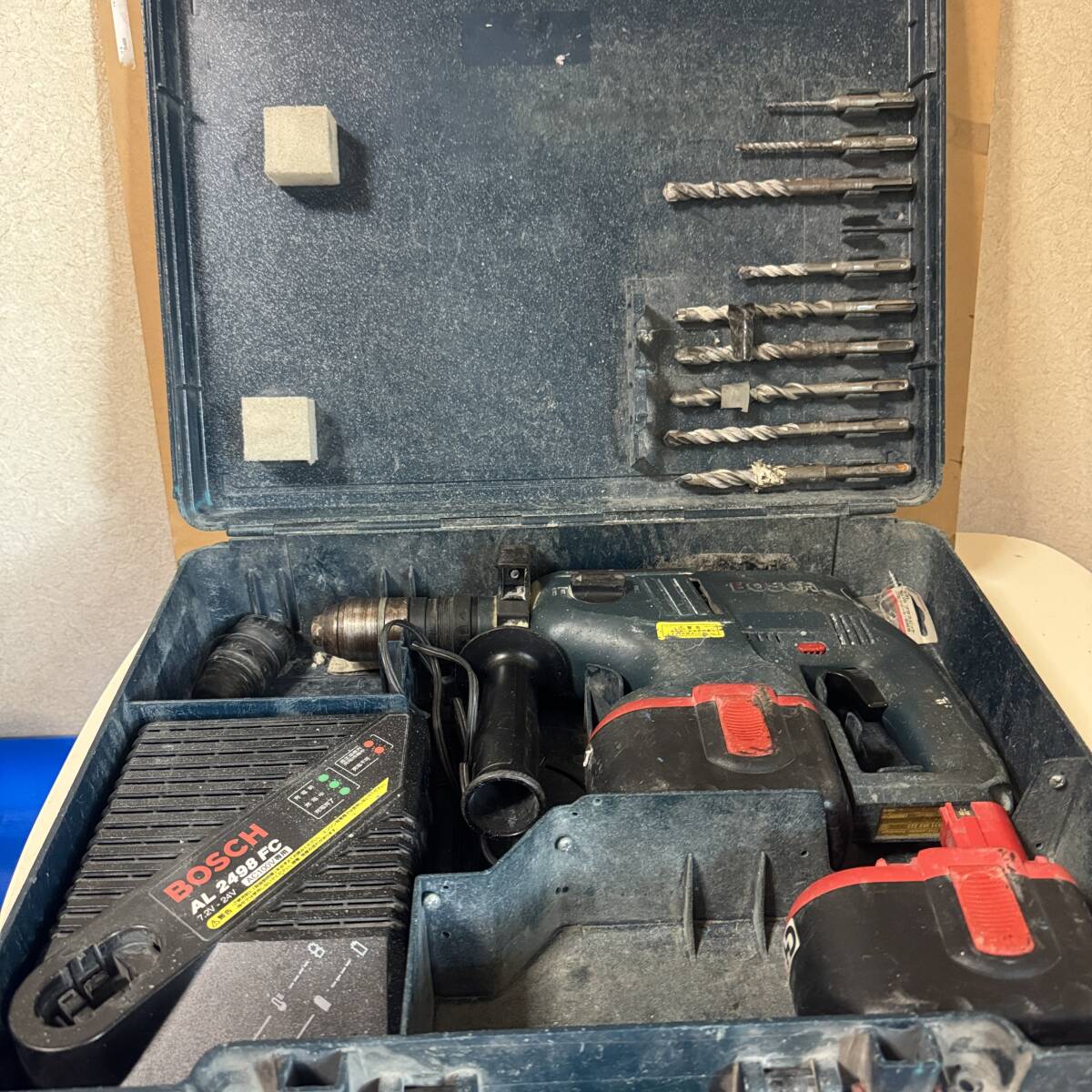 ボッシュ ハンマードリル 充電式バッテリー2個 GBH24VF 動作確認ok拍卖