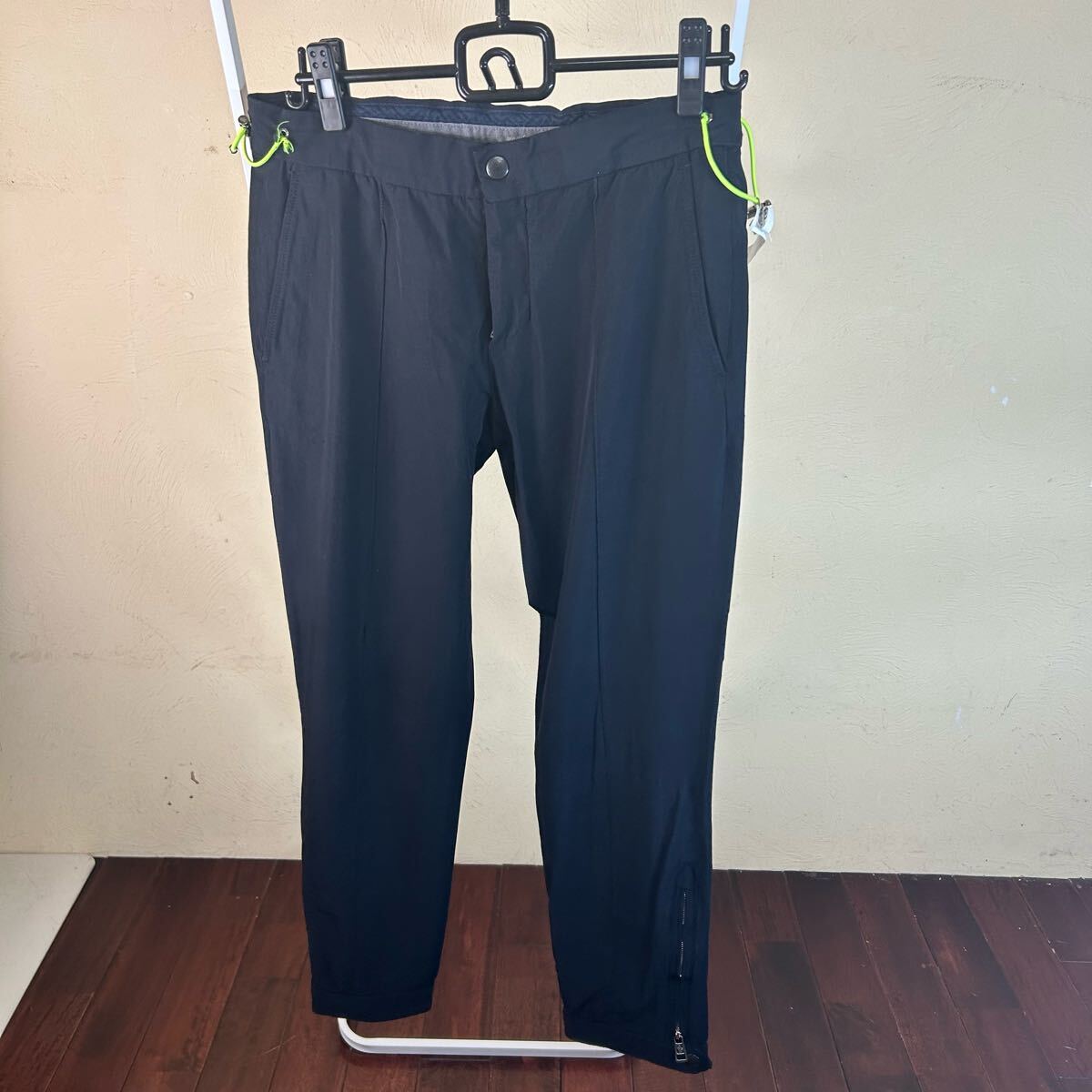 【破格最安値】MONCLERモンクレール パンツ スラックスパンツボトム黒46拍卖