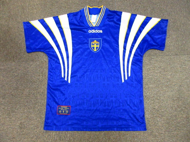 アディダス製 サッカースウェーデン代表 90sヴィンテージ ユニフォーム メンズUS L XLサイズ 半袖ゲームシャツ サッカージャージ04252拍卖